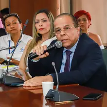 ¿Cómo evitar que el tema del Coronavirus genere pánico colectivo?, responden expertos de la salud