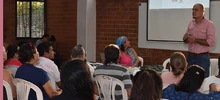 Los habitantes de la Comuna 11 se ponen las pilas en su comunidad