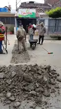 Rehabilitación de malla vial continúa en la comuna 17