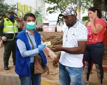 Más de 200 bonos alimentarios fueron entregados en la comuna 3