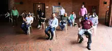  Agentes de las artes y la cultura reciben los primeros bonos alimentarios
