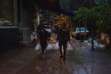 Cuatro mil sonrisas durante entrega de mercados en zona de ladera