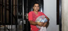 Habitantes de la comuna 21 amanecieron con mercados en sus hogares