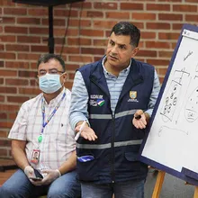 Alcalde se reúne con representantes de las JAL para garantizar la seguridad alimentaria