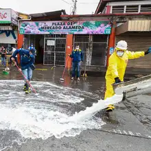 Plazas de mercado de Cali son desinfectadas