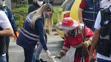 La Secretaría de Vivienda Social y Hábitat participó activamente en la jornada de limpieza y desinfección realizada hoy (19.04.2020) en el sector La Casona, oriente de la ciudad. 