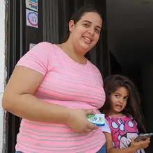 Más de 1.000 personas del sector turístico de Cali reciben bonos alimentarios