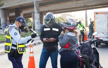 Más de 1.300 notificaciones a conductores durante primera semana de Pico y Vida