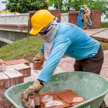 Pasaporte a la vida y la reactivación económica de la ciudad