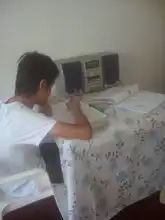 La televisión y la radio: aliados para el aprendizaje en casa