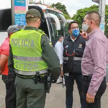 Inmovilizan bus que iba a transportar venezolanos sin autorización 