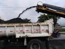 Continúa la recuperación de la capa asfáltica en la autopista Suroriental