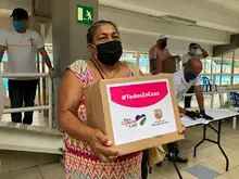 Con serenata se entregaron ayudas alimentarias en la Comuna 19 de Cali