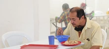 El comedor Juan XXIII, una esperanza de alimento para 220 caleños