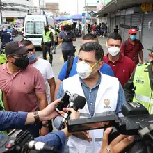 Reunión y recorrido Alcalde Ospina con comerciantes del centro de Cali