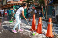 Con lavatón y simulacro de activación, el centro de Cali alista su reapertura