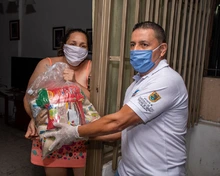 1.000 familias de Los Lagos I y II recibieron apoyo alimentario
