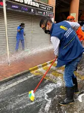 ¡DESINFECCIÓN EN EL CENTRO DE CALI, PREVIA A SU APERTURA!