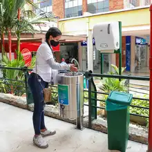Autoridades locales velan por el cumplimiento de las medidas en establecimientos comerciales