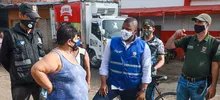 Delimitan espacio público en la galería de Santa Elena