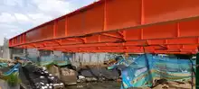 Instalan vigas del puente sobre el río Lili