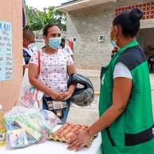300 niños los primeros beneficiados con la entrega de raciones para preparar