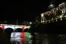 El Puente Ortiz y la Loma de la Cruz se iluminan con la bandera de Cali