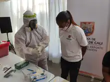 Ídolos deportivos caleños ponen ejemplo con su prueba PCR