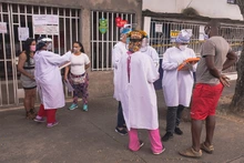 Habitantes de Pízamos se unieron al “Lavatón por la Vida”
