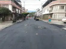 Intervenciones viales continúan para recuperar malla vial de Cali