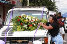 Sentida despedida a Jhaner  Díaz Hernández, en el barrio Llano Verde