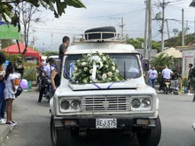 Sentida despedida a Jhaner  Díaz Hernández, en el barrio Llano Verde