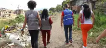 Huertas y árboles para cambiar la cara de Villa Blanca en la comuna 13
