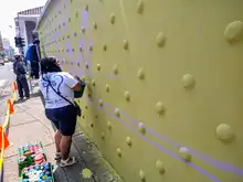 Mural pintado en el centro de Cali se inspiró en el regreso de los desaparecidos 