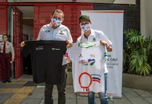 ¡Orgullo caleño! El piloto Óscar Tunjo se alzó con la victoria en Francia