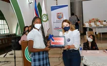 Inicia gran campaña de donación de computadores y tabletas para 98.000 estudiantes de Cali