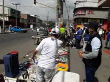 Secretaría de Movilidad participa en Jornada de sensibilización pedagógica en el mercapulguero del barrio Sucre