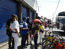 Secretaría de Movilidad participa en Jornada de sensibilización pedagógica en el mercapulguero del barrio Sucre