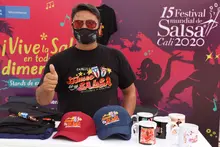 Un centenar de caleños participó del Bio Bazar en el parque Obrero