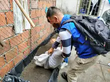 En el barrio Los Alcázares se hizo barrismo social y Huertas por la Vida con hinchas del Deportivo Cali 