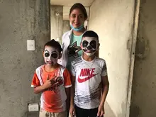 Con mitos y leyendas del Pacifico, los niños reasentados del Jarillon viven su Halloween