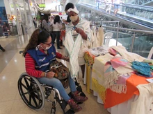 Indígenas y afros exhiben sus productos desde la Feria Artesanal en el Centro Comercial Estación