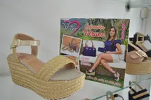 Barrio Obrero realiza su primera feria “zapatos del Obrero para el mundo” 