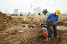 A toda marcha: así se ve la ampliación vial en San Pascual, área de renovación urbana. 