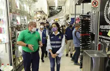 Salud Pública inspecciona protocolos de bioseguridad en establecimientos comerciales en el día sin IVA