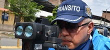 Cuerpo de agentes de tránsito participa en la capacitación en el uso de equipos de control de velocidad 