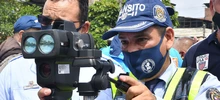Cuerpo de agentes de tránsito participa en la capacitación en el uso de equipos de control de velocidad 