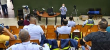 Cuerpo de agentes de tránsito participa en la capacitación en el uso de equipos de control de velocidad 