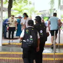 Con operativos a establecimientos comerciales, alcaldía busca guardar la vida 