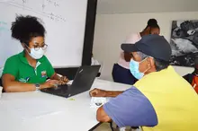 Bienestar Social y la Emru, se unen para brindar atención integral y humanizada a los adultos mayores del área de renovación urbana. 